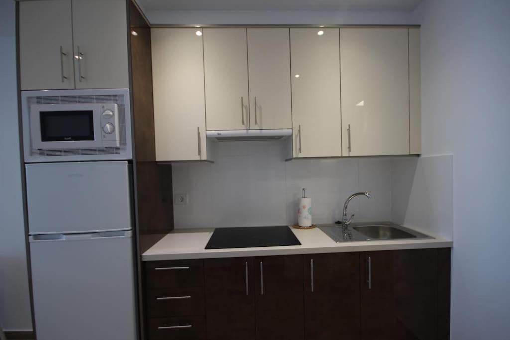 Apartment Las Vistas Beach View, 1 Bedroom Лос Кристианос Екстериор снимка